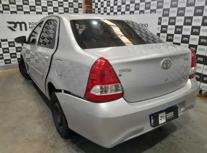 SUCATA DO TOYOTA ETIOS SEDAN 1.5 MANUAL!!