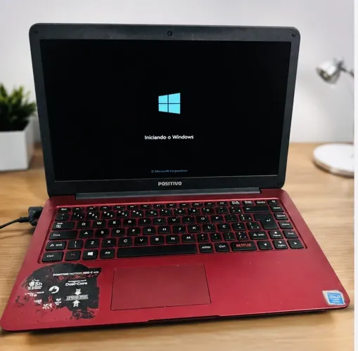 Notebook Positivo Motion Red C 41TB
