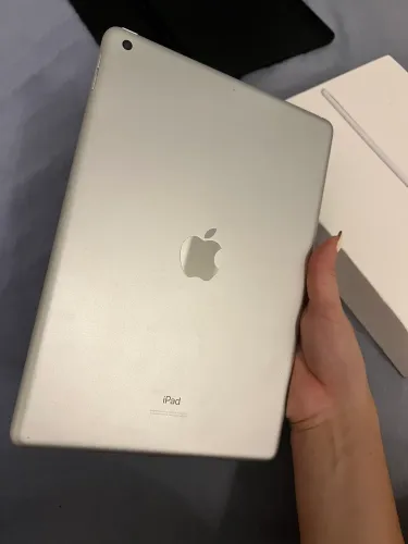 iPad 8