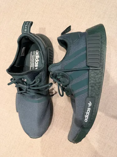 Tênis Adidas NMD_R1 Verde Musgo / Escuro - Original (Excelente Estado)