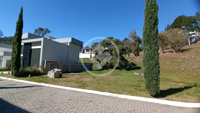Excelente terreno em condomínio com 201 m² , à venda por 270.000 - Posse - Teresópolis/ RJ