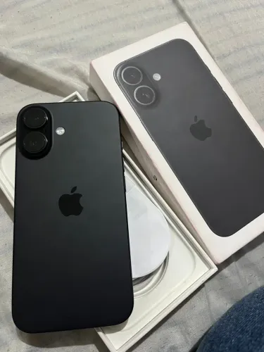 iPhone 16