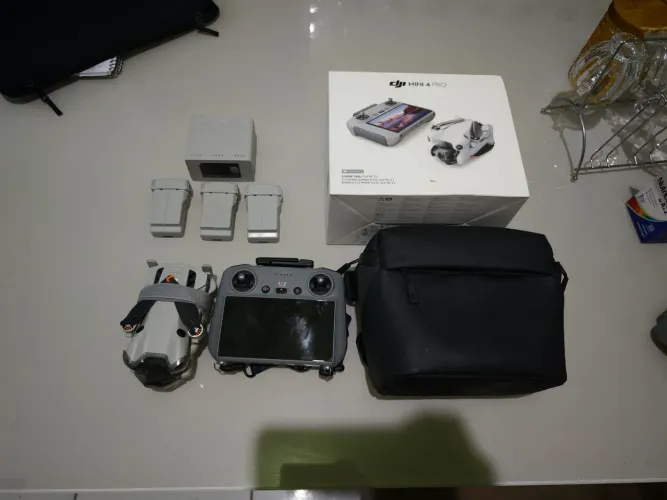 Drone DJI MINI 4 PRO, COMBO FLY MORE PLUS RC2