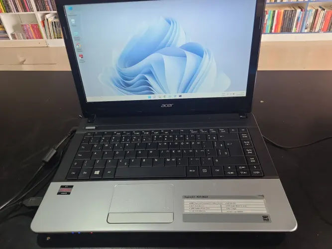Notebook acer amd E1 dual core 8gb ram ssd de 128gb