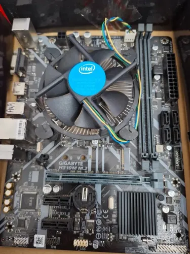 Combo Gamer: i3 8100 + Placa H310M M.2 + GTX 1050 Ti - Excelente Estado