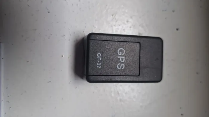 GPS rastreador - Cartão Sim sd Obs. Nao vai cartão da operadora