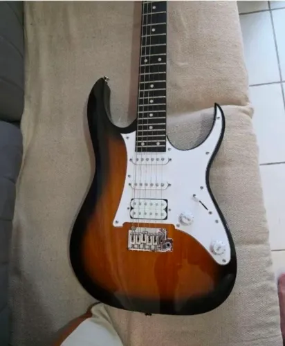 GUITARRA IBANEZ