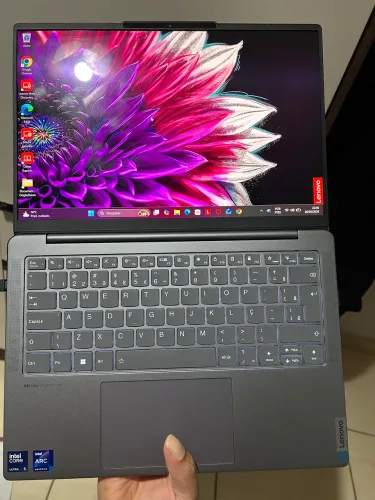 Notebook Yoga Slim 7i