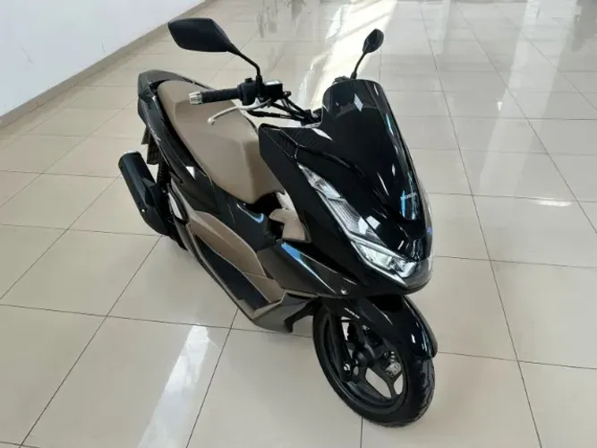 PCX DLX 160