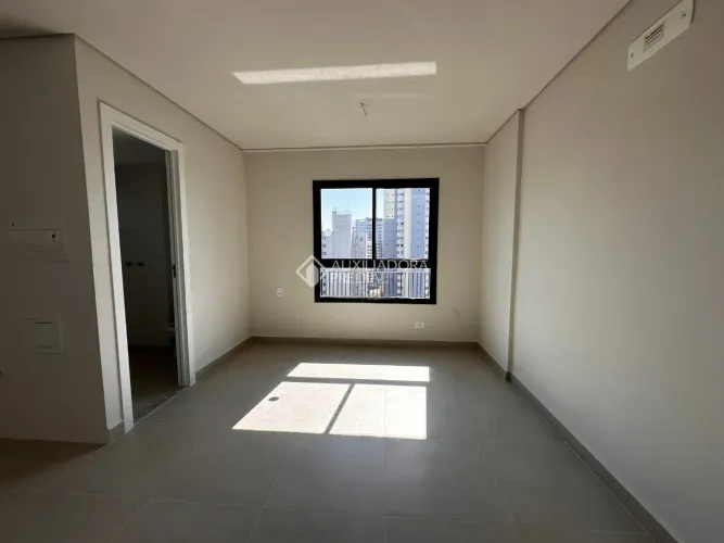 Studio em Andar Alto no Água Verde | Ideal para Airbnb no Lunetto
