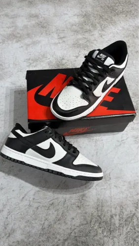 Dunk Low SB Panda