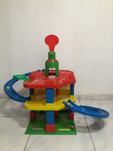Pista de carrinho infantil 
