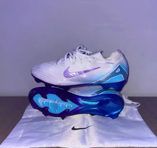 Chuteira Nike