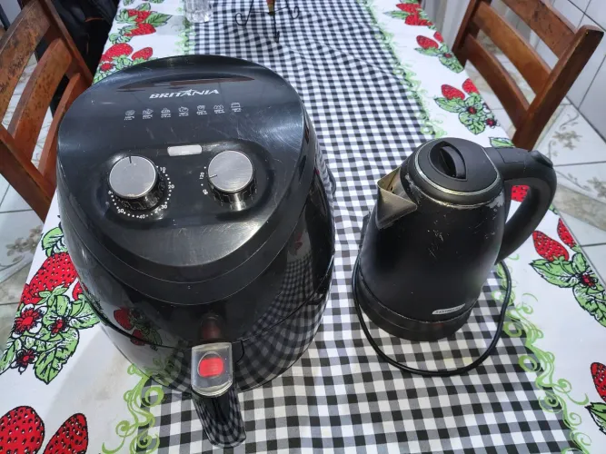 combo Air Fryer Britânia 110v+ jarra elétrica 110v...