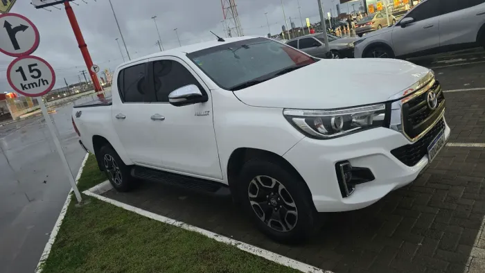 Toyota Hilux CD SRX 4X4 2.8 TDI 16V Diesel Aut. 2016