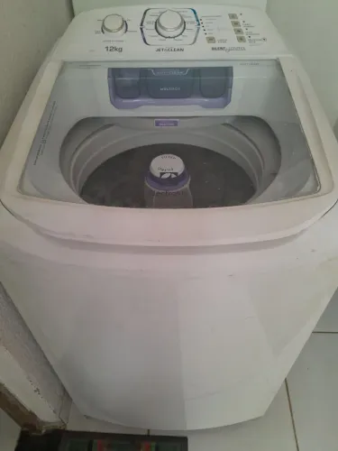 Vende máquina de Lavar Electrolux 12kg