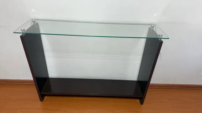Mesa Aparador para Hall de Entrada/Sala com Vidro Temperado