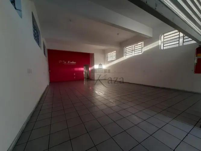 Salão - Ponto Comercial - Bosque dos Eucaliptos - 95m².