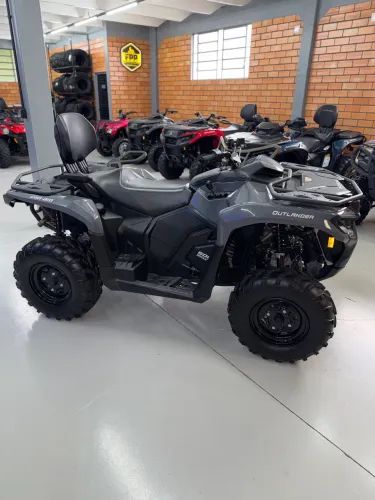 Quadriciclo Can am 500(650cc) max 2024
