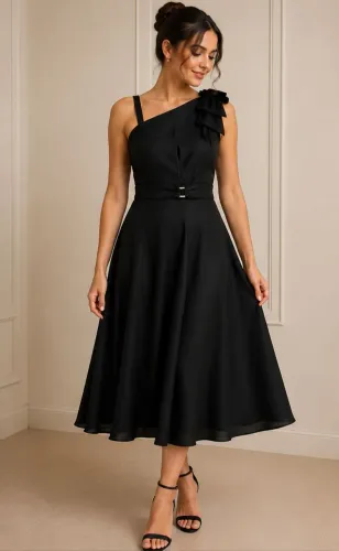 Vestido de festa preto. Tamanho P