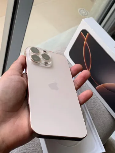 Iphone 16 Pro Max 256gb - Excelente estado ainda na garantia 