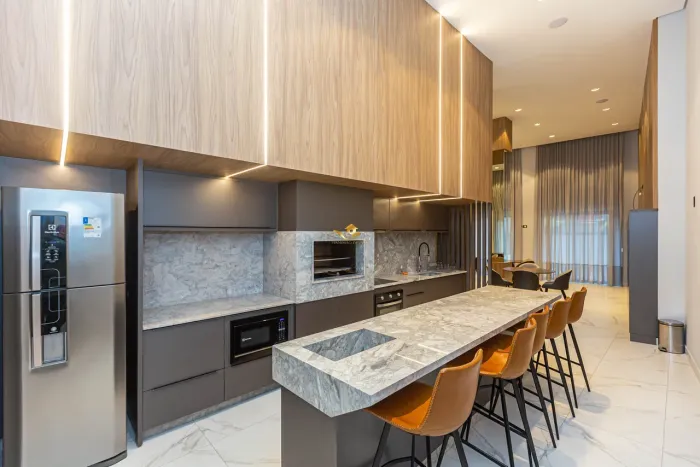 APARTAMENTO NO EDIFICIO EXPEDITION HOME, COM 2 DORMITÓRIOS SENDO 1 SUÍTE, 58M² UTIL E 49M²