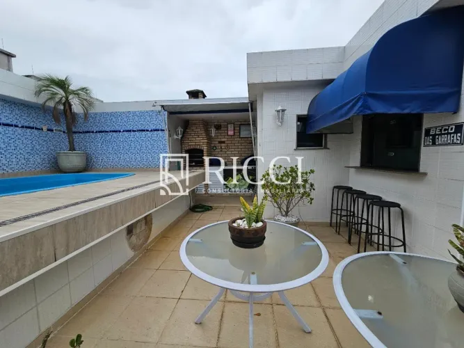 Cobertura duplex no Campo Grande Santos com piscina