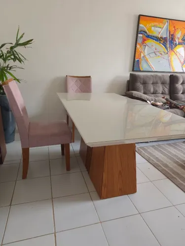 Vendo Mesa de jantar e mesa de centro 