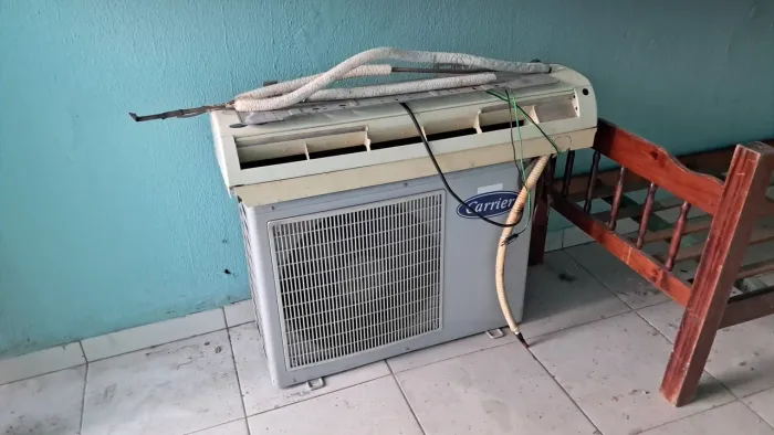 Ar condicionado marca Carrier 18.000 BTU