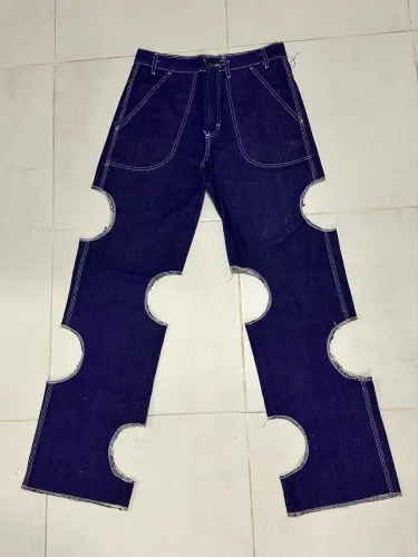 Calça Jeans Custom Recortes Circulares Vazados - Y2K Streetwear Cut-Out / Rave
