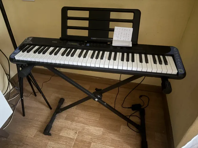 Teclado Musical Casio CT-S300