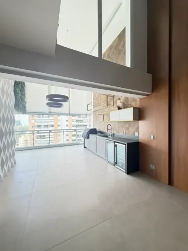 Pe direito duplo, 4 Dorms, 3 Suites, ar condicionado, varanda gourmet , 3 vagas