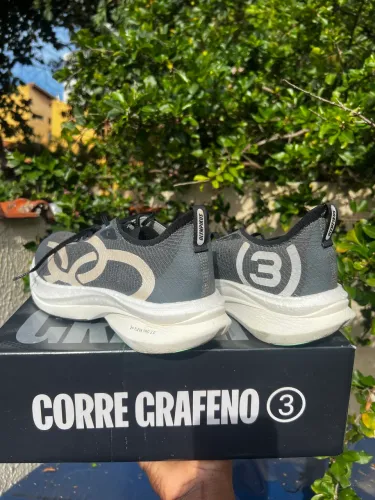 Vendo tênis de corrida Corre Grafeno 3 usado apenas 4x