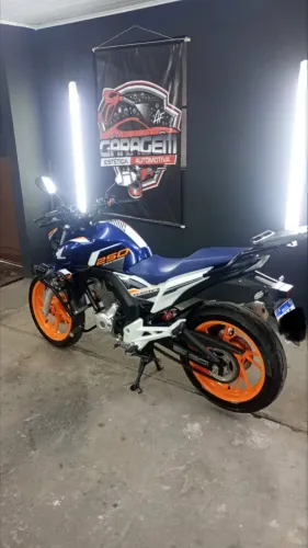Honda CB Twister 250 Special Edition