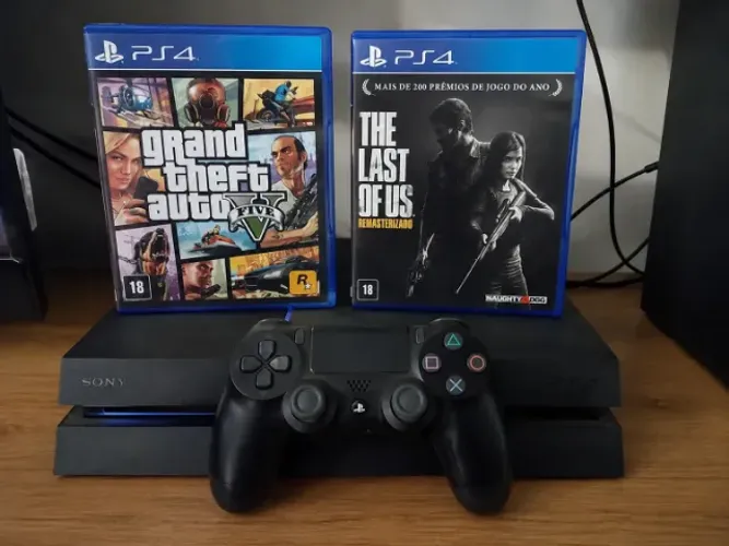 Vendo PS4 Slim com GTA V e The Last of Us Remasterizado | Ótimo Estado