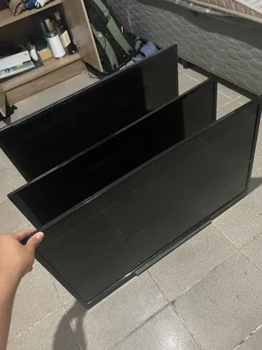 3 TVS COM DEFEITO - VENDA PARA CONSERTO/RETIRADA