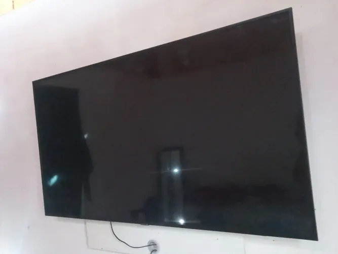 Tv smart 65 led parado