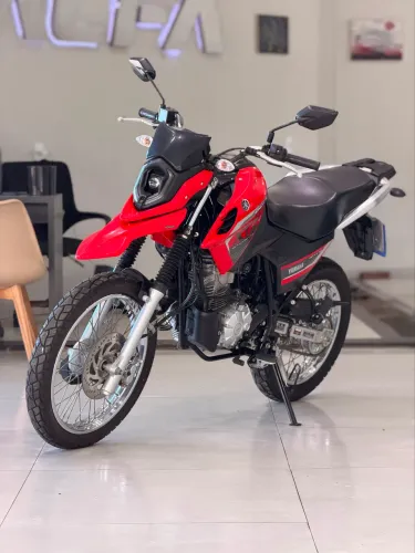 Crosser z 2025 com apenas 4 mil km rodados!!!!