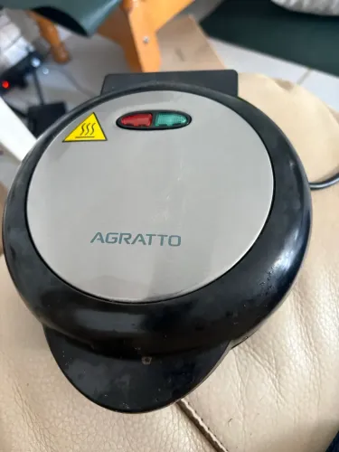 Omeleteira agratto inox redonda 220v. ( vendendo porque não uso mais)