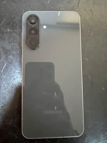 Celular A56
