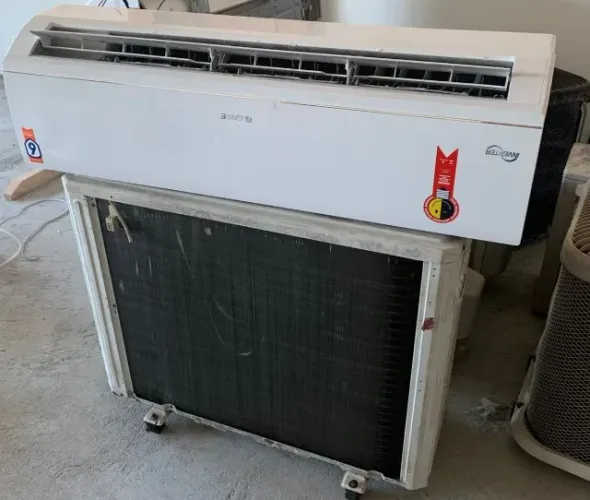 Ar-Condicionado Gree 24.000 BTUs Quente/Frio 220V - Ótimo estado Florianoópolis
