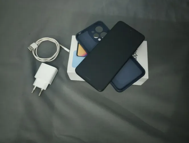 Xiaomi Redmi 12 256GB 8GB RAM + 8GB Boost | Caixa Completa | Sem Detalhes