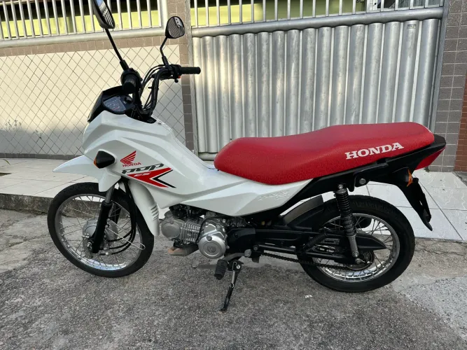 Honda pop ano 2025 bem novinha em estado de 0 venha conferir?
