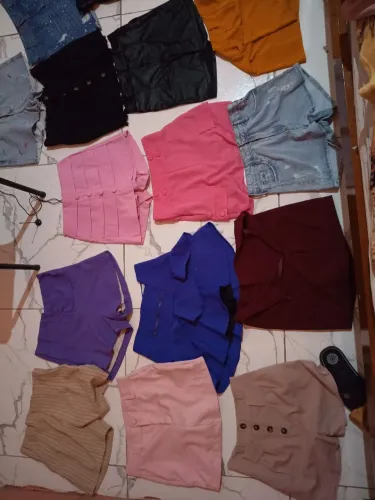 Roupas novas e simi novas