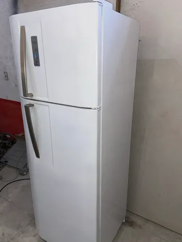 Geladeira frost free - faço a entrega
