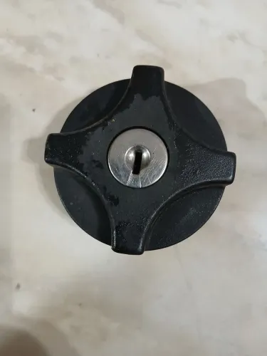 Opala tampa tanque combustível