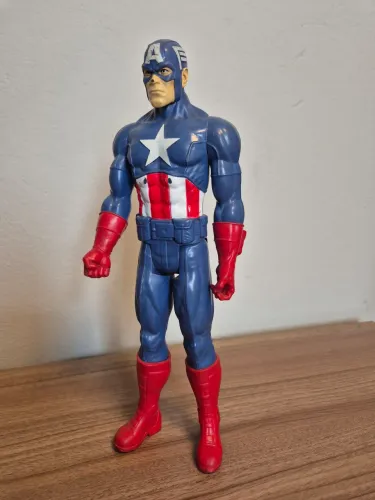 Boneco Original Hasbro Capitão América, 30cm, sem caixa original  (usado).
