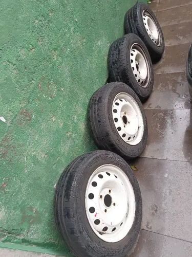 Rodas e pneus aro 14 175/65 furacão 4x108