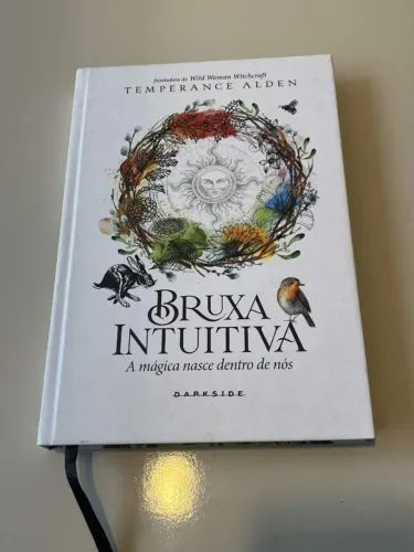 Livro Bruxa Intuitiva DarkSide