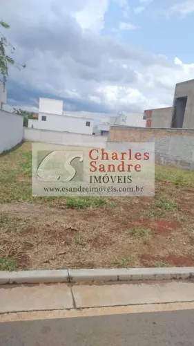 Lote em Condomínio Fechado para Venda em Senador Canedo, Terras Alpha Residencial 1